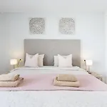 Home2book Stylish & Relax Attic