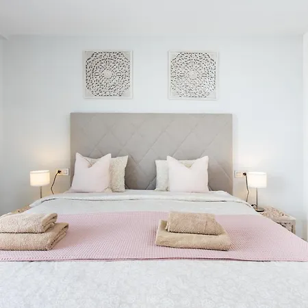 Home2book Stylish & Relax Attic