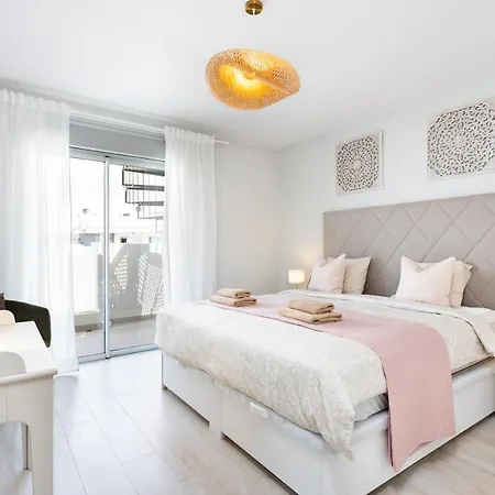 アパート Home2book Stylish & Relax Attic La Tejita
